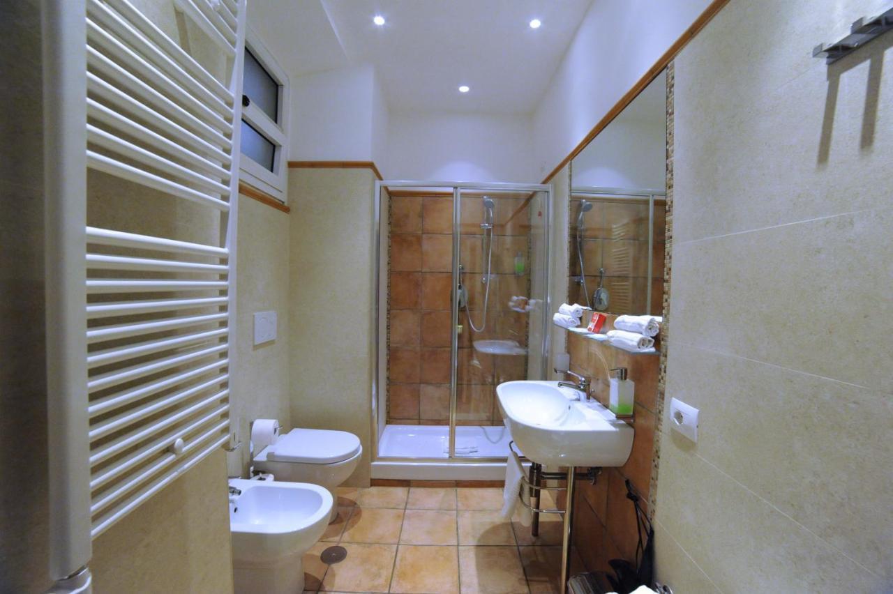 Relais Cavour 133 Apartment โรม ภายนอก รูปภาพ